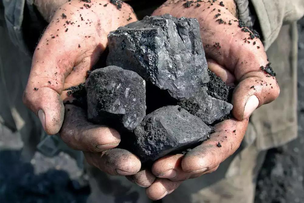 تفسير رؤية الفحم في المنام للميت