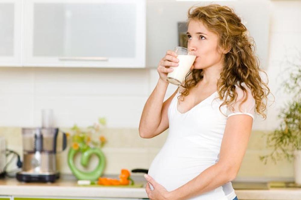 تفسير رؤية الحليب في المنام للحامل