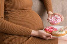 تفسير رؤية الحلويات في المنام للحامل